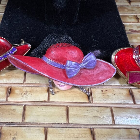 Red Hat Society Jewelry Set With 2 Bracelets & 3 Brooch Pins - Picture 4 of 6